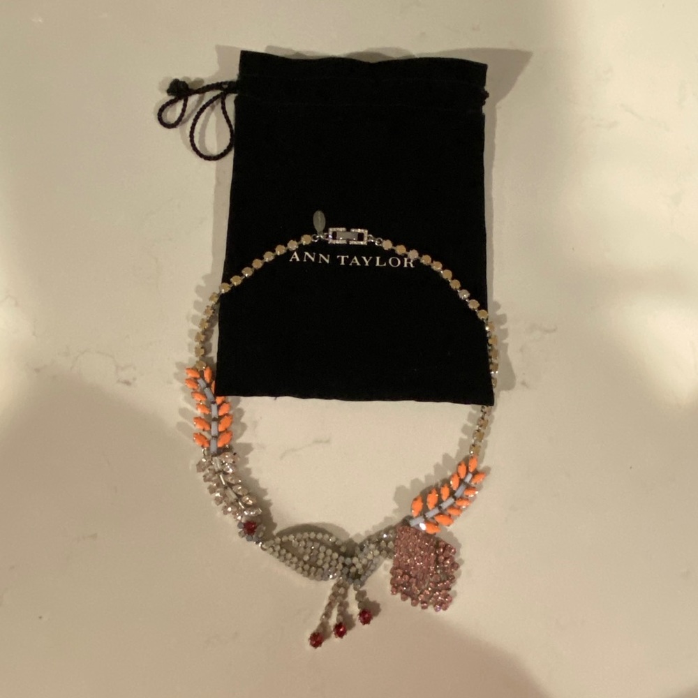 Gorgeous Ann Taylor necklace
